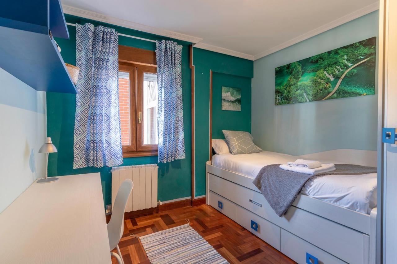 Apartment Port